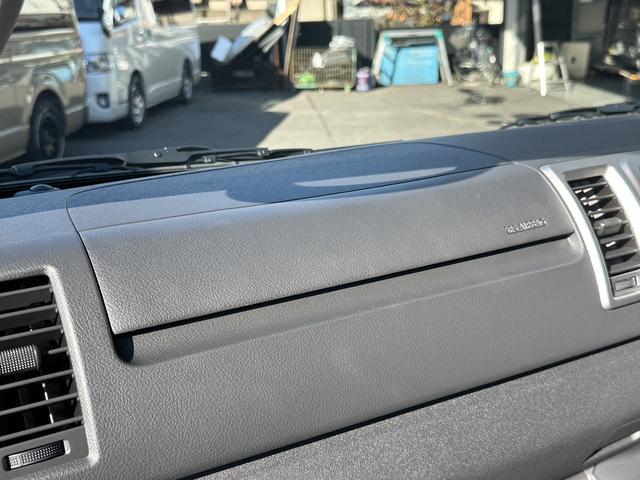 ハイエースワゴン ＧＬ　４列１０人乗り／ＢＩＧ－Ｘ／シートカバー／ベッド／１６インチＡＷ／パノラミックビュー／デジミラ／パワスラ（41枚目）