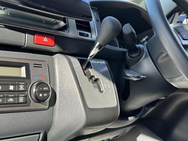 ハイエースワゴン ＧＬ　４列１０人乗り／ＢＩＧ－Ｘ／シートカバー／ベッド／１６インチＡＷ／パノラミックビュー／デジミラ／パワスラ（43枚目）