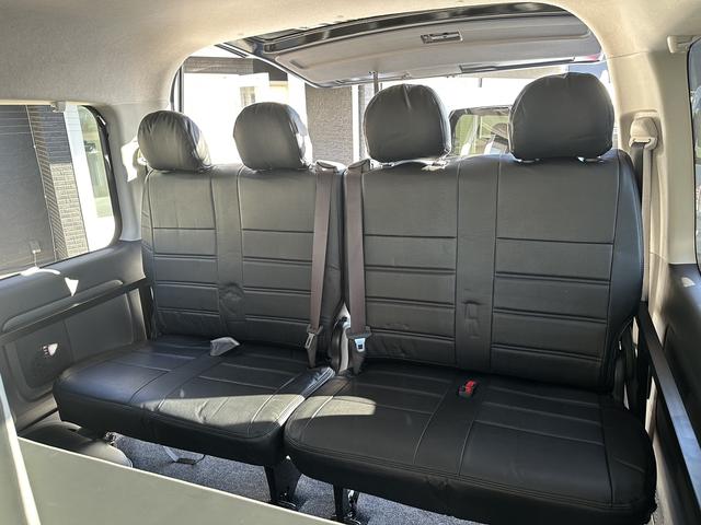 ハイエースワゴン ＧＬ　４列１０人乗り／ＢＩＧ－Ｘ／シートカバー／ベッド／１６インチＡＷ／パノラミックビュー／デジミラ／パワスラ（59枚目）