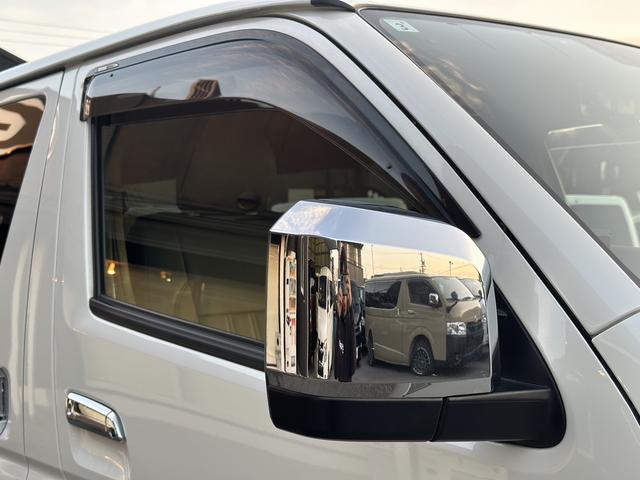 ハイエースバン スーパーＧＬ　リラクベース　タイプＩＩ　４ＷＤ／寒冷地仕様／バッドフェイス／デイライト付フロントスポイラー／１６インチアルミホイール／ＡＴタイヤ（32枚目）