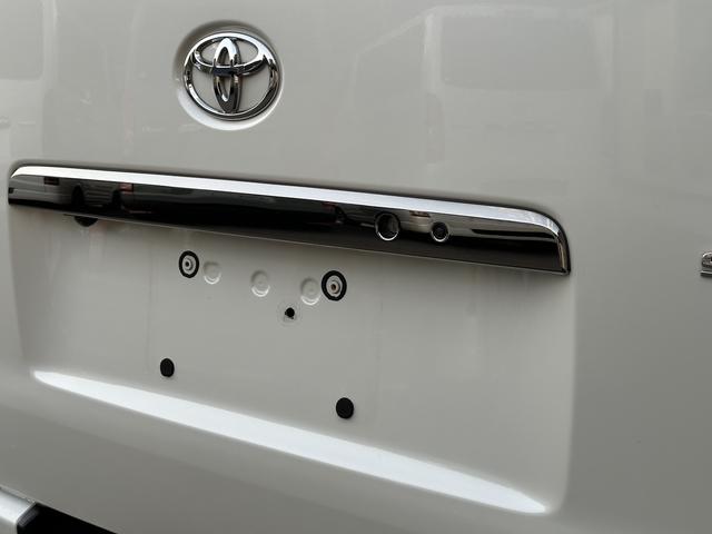 ハイエースバン スーパーＧＬ　リラクベース　タイプＩＩ　４ＷＤ／寒冷地仕様／バッドフェイス／デイライト付フロントスポイラー／１６インチアルミホイール／ＡＴタイヤ（38枚目）