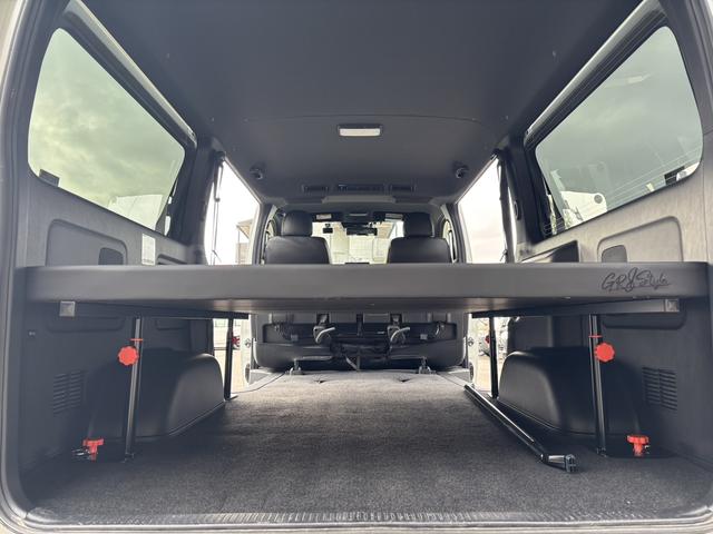 ハイエースバン スーパーＧＬ　リラクベース　タイプＩＩ　４ＷＤ／寒冷地仕様／バッドフェイス／デイライト付フロントスポイラー／１６インチアルミホイール／ＡＴタイヤ（58枚目）