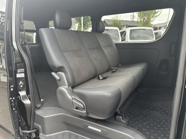 ハイエースバン ロングスーパーＧＬ　ダークプライムＳ　４ＷＤ／アルパインＢＩＧＸナビ／ＧＲ８フロントスポイラー／パワスラ／デジミラ／パノラミックビューモニター（19枚目）