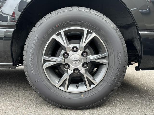 ハイエースバン ロングスーパーＧＬ　ダークプライムＳ　４ＷＤ／アルパインＢＩＧＸナビ／ＧＲ８フロントスポイラー／パワスラ／デジミラ／パノラミックビューモニター（25枚目）