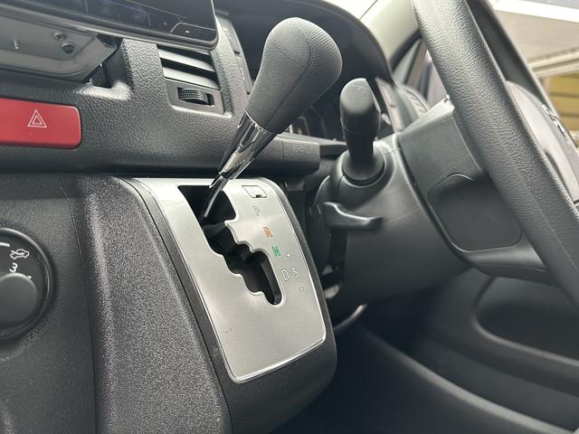 ハイエースバン DX GLパッケージ 6人乗り/アルパインBIGXナビ/ETC/パノラミックビューモニター/LEDヘッドライト/トヨタセーフティセンス(45枚目)