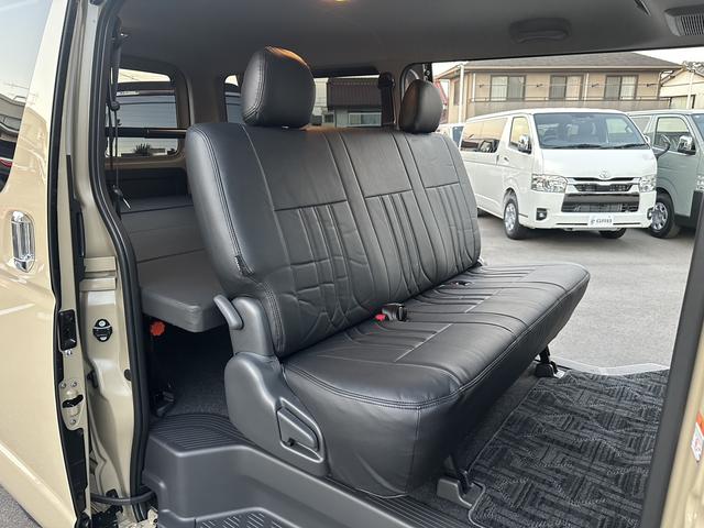 ハイエースバン ロングスーパーＧＬ　アースカラー／ＲＡＹＳアルミホイール／ＢＩＧ－Ｘ／ベッドキット／シートカバー／パノラミック／デジミラ／パワスラ／（19枚目）