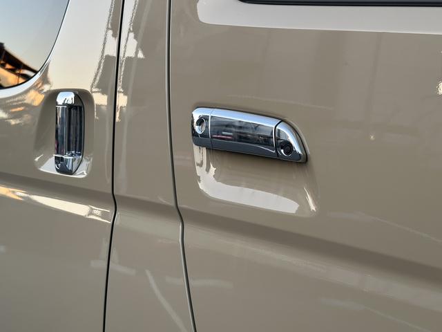 ハイエースバン ロングスーパーＧＬ　アースカラー／ＲＡＹＳアルミホイール／ＢＩＧ－Ｘ／ベッドキット／シートカバー／パノラミック／デジミラ／パワスラ／（34枚目）