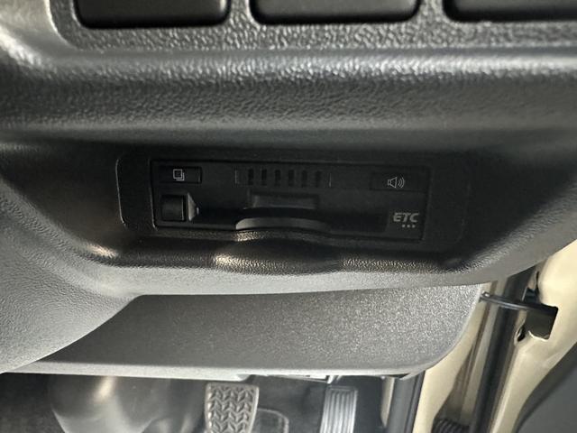 ハイエースバン ロングスーパーＧＬ　アースカラー／ＲＡＹＳアルミホイール／ＢＩＧ－Ｘ／ベッドキット／シートカバー／パノラミック／デジミラ／パワスラ／（40枚目）