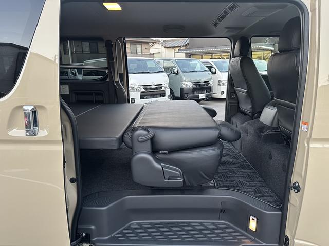 ハイエースバン ロングスーパーＧＬ　アースカラー／ＲＡＹＳアルミホイール／ＢＩＧ－Ｘ／ベッドキット／シートカバー／パノラミック／デジミラ／パワスラ／（53枚目）