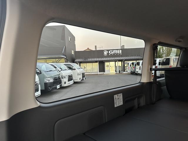 ハイエースバン ロングスーパーＧＬ　アースカラー／ＲＡＹＳアルミホイール／ＢＩＧ－Ｘ／ベッドキット／シートカバー／パノラミック／デジミラ／パワスラ／（55枚目）