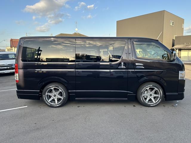 ハイエースバン スーパーGL ダークプライムII ローダウン/モデリスタフルエアロ/ESSEX17インチアルミホイール/ベッドキット/パノラミックビューモニター/パワースライドドア/デジタルインナーミラー(23枚目)