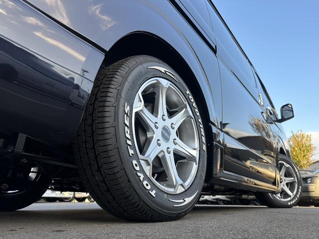 ハイエースバン スーパーGL ダークプライムII ローダウン/モデリスタフルエアロ/ESSEX17インチアルミホイール/ベッドキット/パノラミックビューモニター/パワースライドドア/デジタルインナーミラー(25枚目)