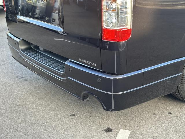 ハイエースバン スーパーGL ダークプライムII ローダウン/モデリスタフルエアロ/ESSEX17インチアルミホイール/ベッドキット/パノラミックビューモニター/パワースライドドア/デジタルインナーミラー(34枚目)