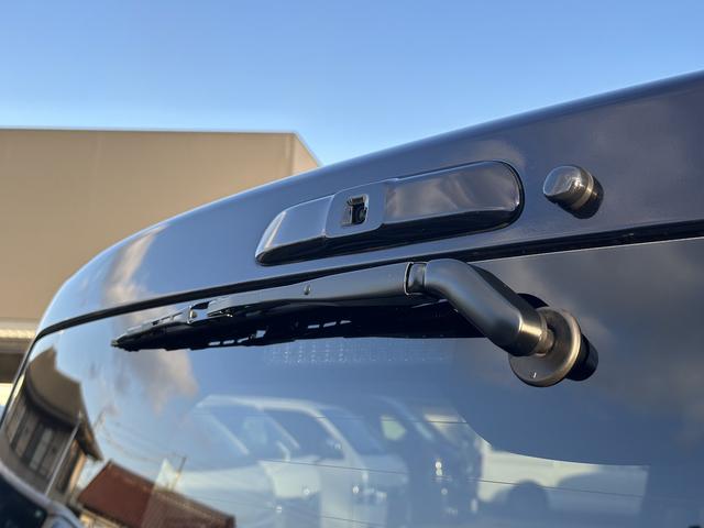 ハイエースバン スーパーGL ダークプライムII ローダウン/モデリスタフルエアロ/ESSEX17インチアルミホイール/ベッドキット/パノラミックビューモニター/パワースライドドア/デジタルインナーミラー(37枚目)