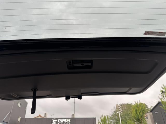 ハイエースバン スーパーGL ダークプライムII ローダウン/モデリスタフルエアロ/ESSEX17インチアルミホイール/ベッドキット/パノラミックビューモニター/パワースライドドア/デジタルインナーミラー(57枚目)