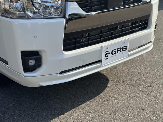 ハイエースバン スーパーＧＬ　ダークプライムＩＩ　ＢＩＧ－ＤＡ／パワ－スライドドア／パノラミックビューモニター／ＴＲＤフロントスポイラー／バルベロ１７インチアルミホイール／ベッドキット（30枚目）