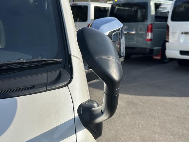 ハイエースバン スーパーＧＬ　ダークプライムＩＩ　ＢＩＧ－ＤＡ／パワ－スライドドア／パノラミックビューモニター／ＴＲＤフロントスポイラー／バルベロ１７インチアルミホイール／ベッドキット（32枚目）