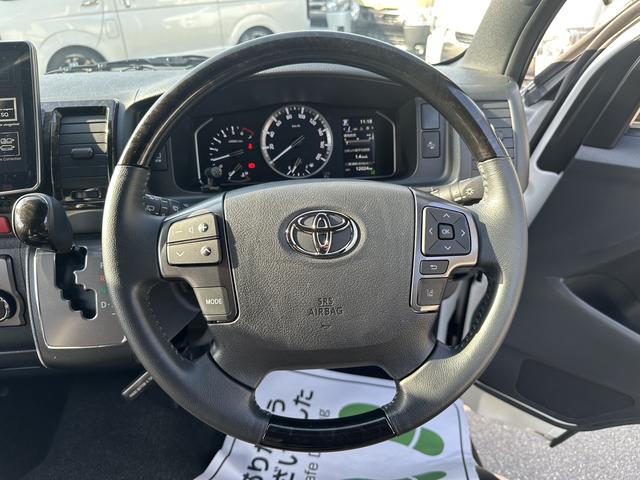 ハイエースバン スーパーＧＬ　ダークプライムＩＩ　ＢＩＧ－ＤＡ／パワ－スライドドア／パノラミックビューモニター／ＴＲＤフロントスポイラー／バルベロ１７インチアルミホイール／ベッドキット（41枚目）