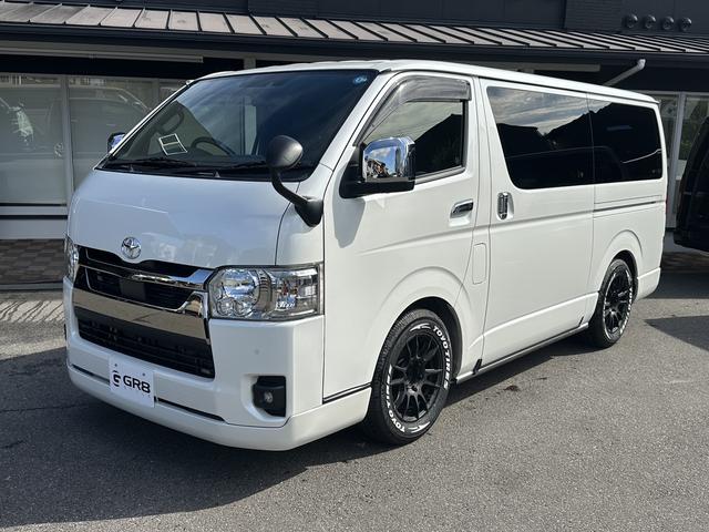 ハイエースバン スーパーＧＬ　ダークプライムＩＩ　ローダウン／ＢＩＧＸナビ／ＲＡＹＳ１６インチアルミホイール／パノラミックビュー／デジミラ／センターコンソール／ベッドキット（10枚目）