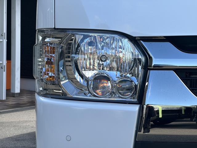 ハイエースバン スーパーＧＬ　ダークプライムＩＩ　ローダウン／ＢＩＧＸナビ／ＲＡＹＳ１６インチアルミホイール／パノラミックビュー／デジミラ／センターコンソール／ベッドキット（26枚目）