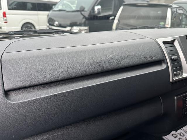 ハイエースバン スーパーＧＬ　ダークプライムＩＩ　ローダウン／ＢＩＧＸナビ／ＲＡＹＳ１６インチアルミホイール／パノラミックビュー／デジミラ／センターコンソール／ベッドキット（42枚目）