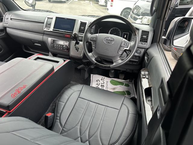 ハイエースバン スーパーＧＬ　ダークプライムＩＩ　ローダウン／ＢＩＧＸナビ／ＲＡＹＳ１６インチアルミホイール／パノラミックビュー／デジミラ／センターコンソール／ベッドキット（48枚目）