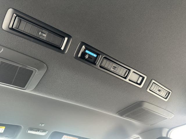 ハイエースバン スーパーＧＬ　ダークプライムＩＩ　ローダウン／ＢＩＧＸナビ／ＲＡＹＳ１６インチアルミホイール／パノラミックビュー／デジミラ／センターコンソール／ベッドキット（49枚目）