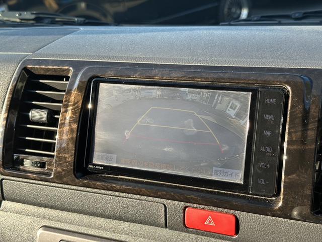 ハイエースバン スーパーGL ダークプライムII 寒冷地仕様/ベッドキット/GR8センターコンソール/純正15インチアルミホイール/純正ナビ/ETC2.0/トヨタセーフティセンス/助手席エアバッグ/LEDヘッドライト/純正フロアマット(14枚目)