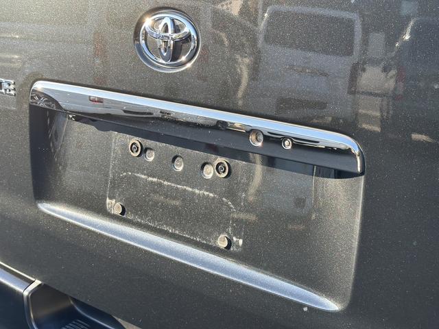 ハイエースバン スーパーGL ダークプライムII 寒冷地仕様/ベッドキット/GR8センターコンソール/純正15インチアルミホイール/純正ナビ/ETC2.0/トヨタセーフティセンス/助手席エアバッグ/LEDヘッドライト/純正フロアマット(36枚目)