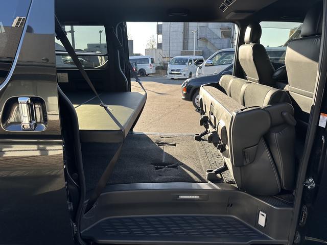 ハイエースバン スーパーGL ダークプライムII 寒冷地仕様/ベッドキット/GR8センターコンソール/純正15インチアルミホイール/純正ナビ/ETC2.0/トヨタセーフティセンス/助手席エアバッグ/LEDヘッドライト/純正フロアマット(56枚目)