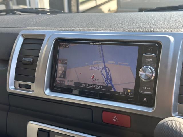 ハイエースバン ロングスーパーGL 4WD/寒冷地仕様/丸目ヘッドライト/カロッツェリア7inナビ/デジタルインナーミラ-/パノラミックビューモニター/パワ-スライドドア/ベッドキット(3枚目)