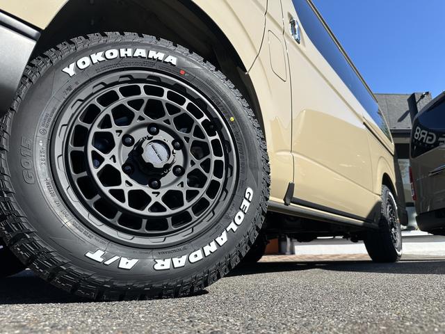 ハイエースバン ロングスーパーGL 4WD/寒冷地仕様/丸目ヘッドライト/カロッツェリア7inナビ/デジタルインナーミラ-/パノラミックビューモニター/パワ-スライドドア/ベッドキット(13枚目)