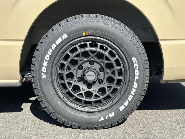 ハイエースバン ロングスーパーGL 4WD/寒冷地仕様/丸目ヘッドライト/カロッツェリア7inナビ/デジタルインナーミラ-/パノラミックビューモニター/パワ-スライドドア/ベッドキット(25枚目)