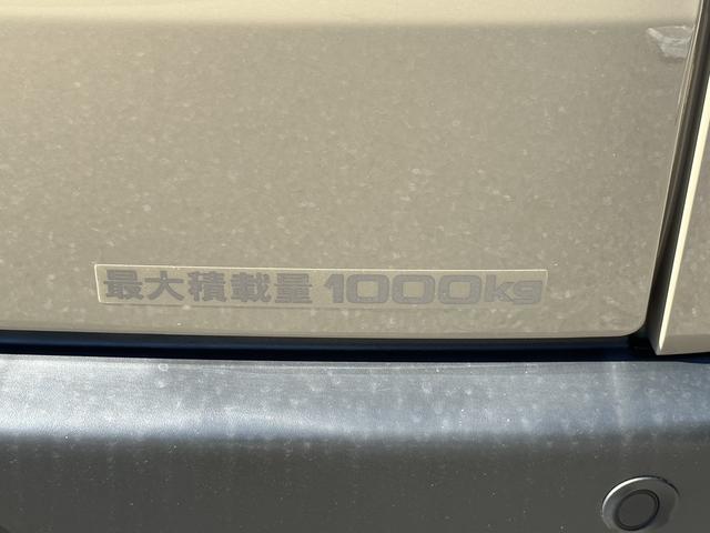 ハイエースバン ロングスーパーGL 4WD/寒冷地仕様/丸目ヘッドライト/カロッツェリア7inナビ/デジタルインナーミラ-/パノラミックビューモニター/パワ-スライドドア/ベッドキット(39枚目)