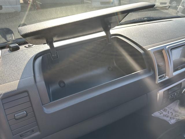 ハイエースバン ロングスーパーGL 4WD/寒冷地仕様/丸目ヘッドライト/カロッツェリア7inナビ/デジタルインナーミラ-/パノラミックビューモニター/パワ-スライドドア/ベッドキット(43枚目)