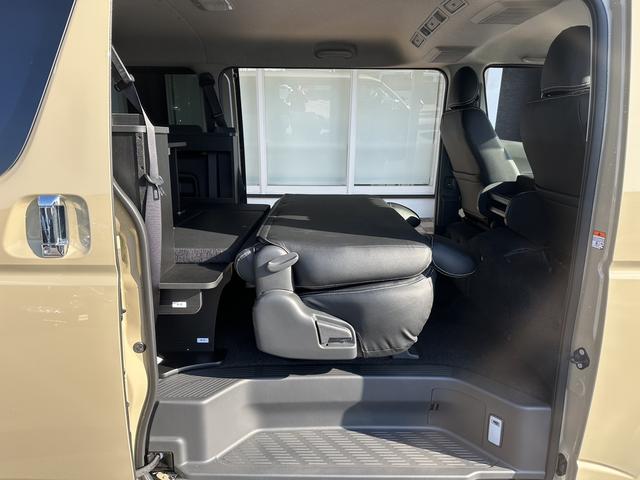 ハイエースバン ロングスーパーGL 4WD/寒冷地仕様/丸目ヘッドライト/カロッツェリア7inナビ/デジタルインナーミラ-/パノラミックビューモニター/パワ-スライドドア/ベッドキット(54枚目)