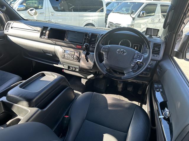 ハイエースバン ワイドスーパーGL ダークプライムII 4WD/3ナンバー/8人乗り/寒冷地仕様/パワースライドドア/パノラミックビューモニター/デジタルインナーミラー/ETC/(15枚目)