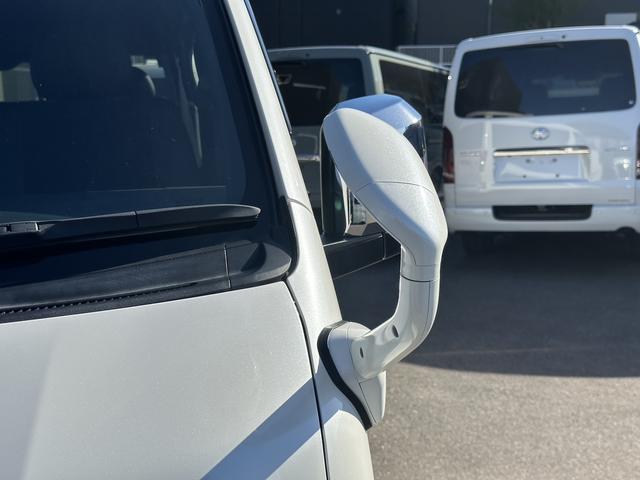 ハイエースバン ワイドスーパーGL ダークプライムII 4WD/3ナンバー/8人乗り/寒冷地仕様/パワースライドドア/パノラミックビューモニター/デジタルインナーミラー/ETC/(32枚目)