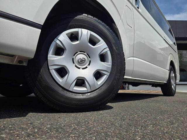 ハイエースバン スーパーGL ダークプライム アルパイン7インチナビ/バックモニター/ETC/スマートキ-/両面スライドドア/AC100V/GR8ベッドキット/LEDヘッドライト/ハーフレザーシート/助手席エアバッグ/純正ドアバイザー(13枚目)