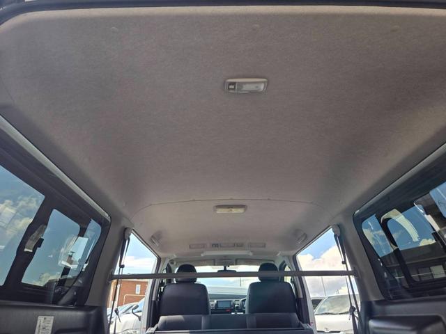 ハイエースバン スーパーGL ダークプライム アルパイン7インチナビ/バックモニター/ETC/スマートキ-/両面スライドドア/AC100V/GR8ベッドキット/LEDヘッドライト/ハーフレザーシート/助手席エアバッグ/純正ドアバイザー(51枚目)