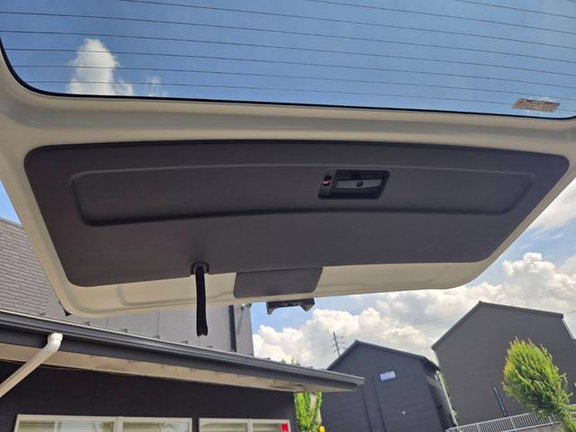 ハイエースバン スーパーGL ダークプライム アルパイン7インチナビ/バックモニター/ETC/スマートキ-/両面スライドドア/AC100V/GR8ベッドキット/LEDヘッドライト/ハーフレザーシート/助手席エアバッグ/純正ドアバイザー(52枚目)