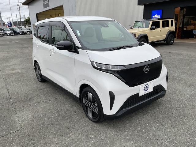 サクラ Ｇ　フルセグＴＶ　バックカメラ　衝突被害軽減ブレーキ　全周囲カメラ　クルーズコントロール　ＬＥＤヘッドライト　カーテンエアバック（6枚目）