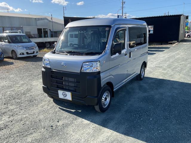 ハイゼットカーゴ スペシャルクリーン　障害物センサー　衝突被害軽減ブレーキ　パワステ　プライバシーガラス　布ハンドル　キーレス　ＡＢＳ　ＥＳＣ　オーバーヘッドシェルフ（7枚目）