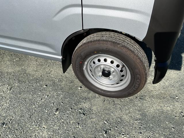ハイゼットカーゴ スペシャルクリーン　障害物センサー　衝突被害軽減ブレーキ　パワステ　プライバシーガラス　布ハンドル　キーレス　ＡＢＳ　ＥＳＣ　オーバーヘッドシェルフ（19枚目）