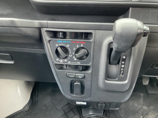 ハイゼットカーゴ スペシャルSAIII ETC パワステ 障害物センサー 衝突被害軽減ブレーキ 布ハンドル ABS ESC エアコン 助手席エアバッグ エアバッグ(11枚目)