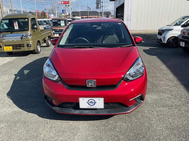 フィット ベーシック　メモリーナビ　バックカメラ　障害物センサー　クルーズコントロール　Ｂｌｕｅｔｏｏｔｈ　ＣＤ　布ハンドル　衝突被害軽減ブレーキ（2枚目）