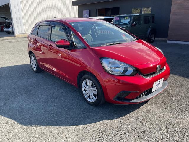 フィット ベーシック　メモリーナビ　バックカメラ　障害物センサー　クルーズコントロール　Ｂｌｕｅｔｏｏｔｈ　ＣＤ　布ハンドル　衝突被害軽減ブレーキ（6枚目）