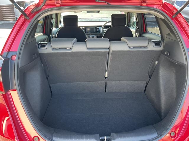 フィット ベーシック　メモリーナビ　バックカメラ　障害物センサー　クルーズコントロール　Ｂｌｕｅｔｏｏｔｈ　ＣＤ　布ハンドル　衝突被害軽減ブレーキ（18枚目）