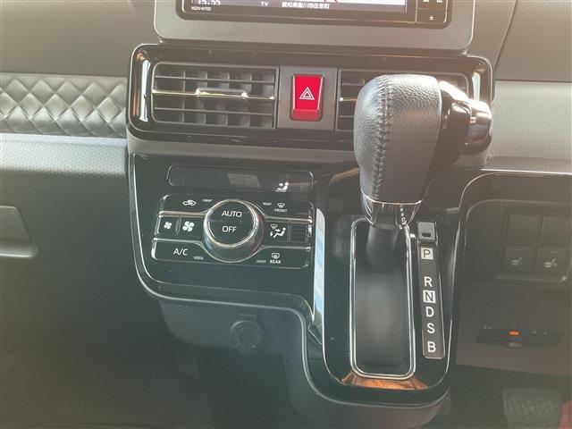 タント カスタムＲＳセレクション　ＣＤ　フルセグＴＶ　バックカメラ　障害物センサー　ＥＴＣ　セキュリティ　プライバシーガラス　アルミホイール　エアロパーツ（11枚目）