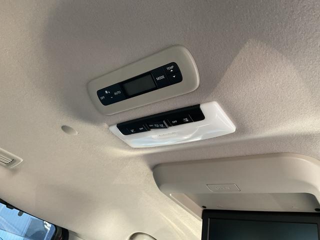 セレナ Ｘ　メモリーナビ　フルセグＴＶ　後席モニター　障害物センサー　バックカメラ　Ｂｌｕ－ｒａｙ再生　ＤＶＤ再生　ＬＥＤヘッドライト（12枚目）